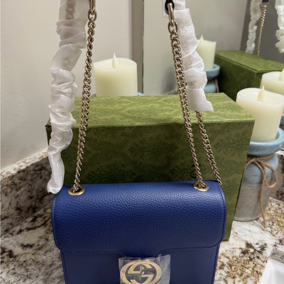 Brand New Gucci Interlocking G Pebbled Leather Shoulder/Crossbody Bag - Picture 8 of 12